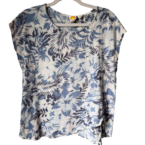 C&C California Tops - C&C California 100% Linen Short Sleeve Top Asymmetrical Hem Blue White Size XL